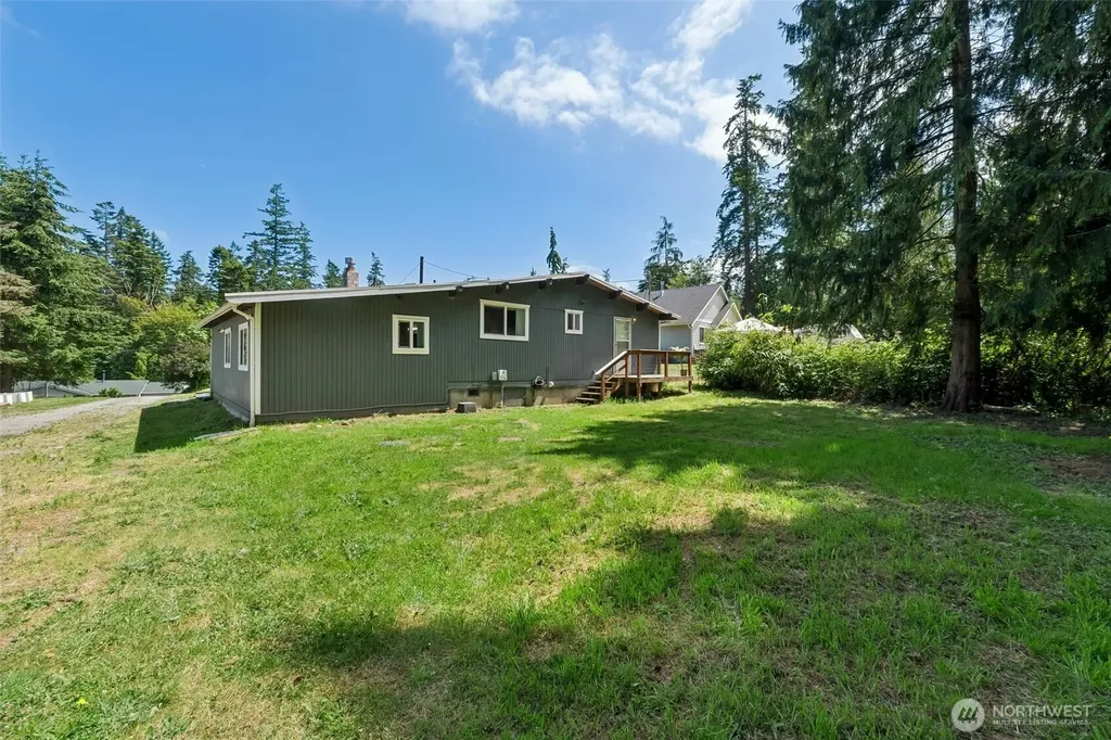 1636 Hemlock Drive Camano Island WA 98282