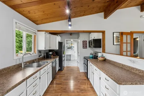 1636 Hemlock Drive Camano Island WA 98282