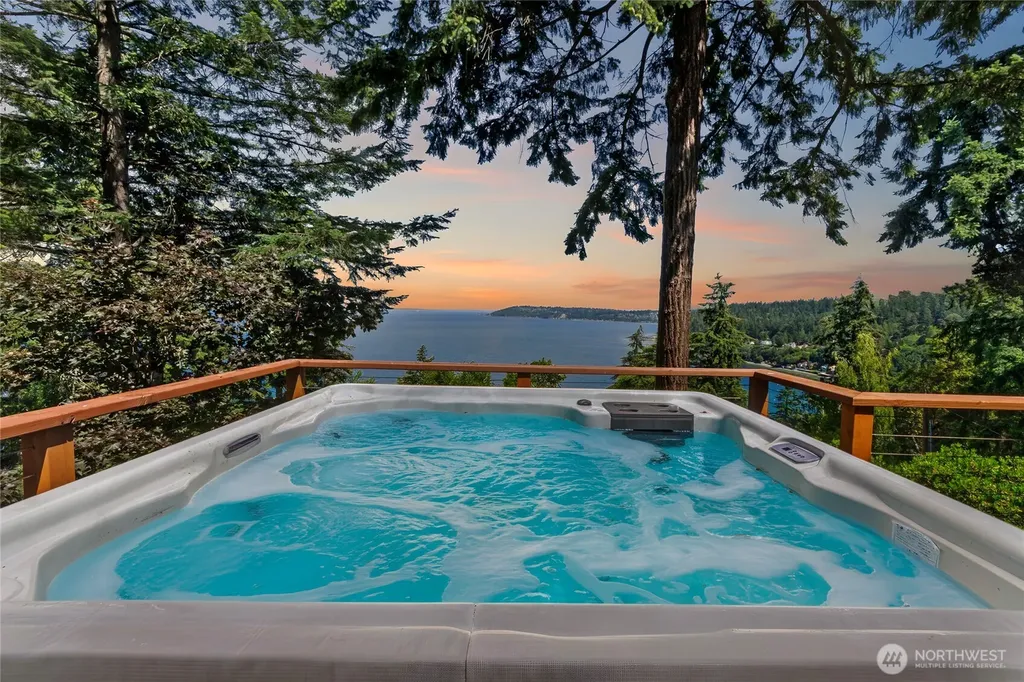 3211 SW 166th Burien WA 98166