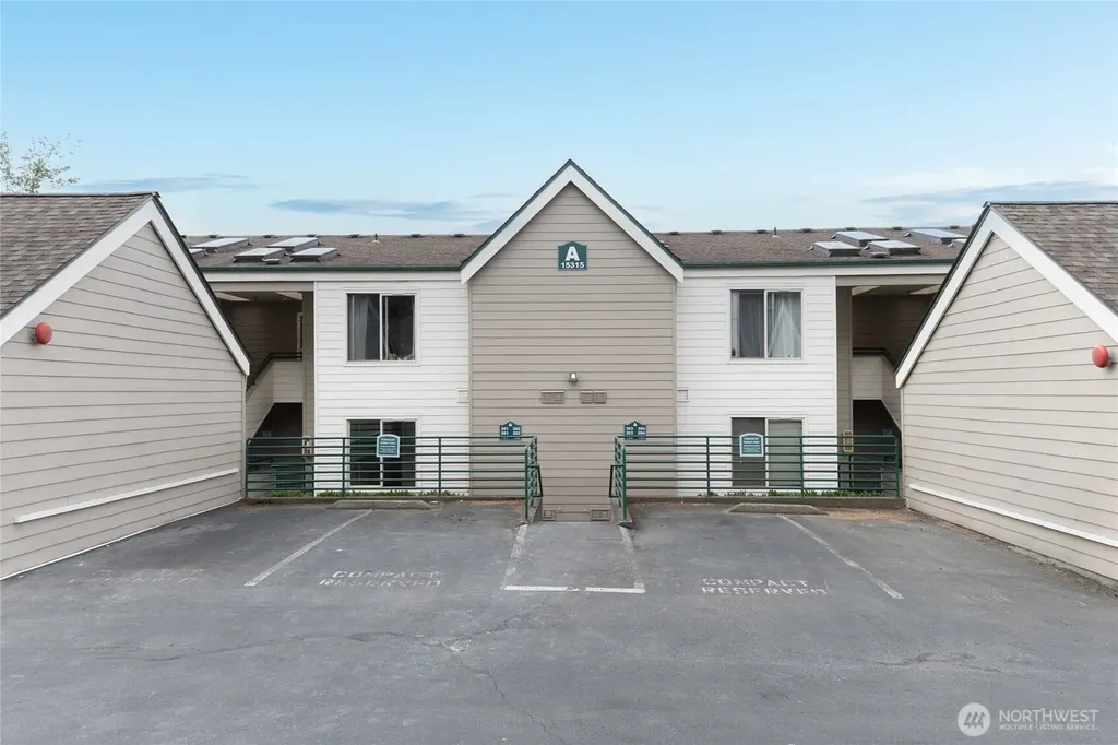 15315 Sunwood Boulevard Tukwila WA 98188