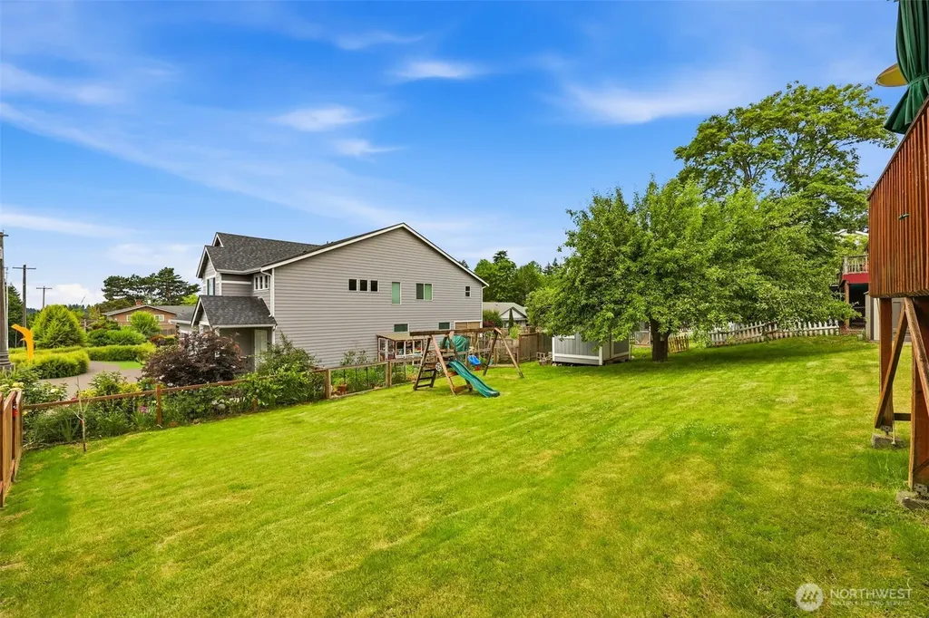 411 23rd Avenue Milton WA 98354