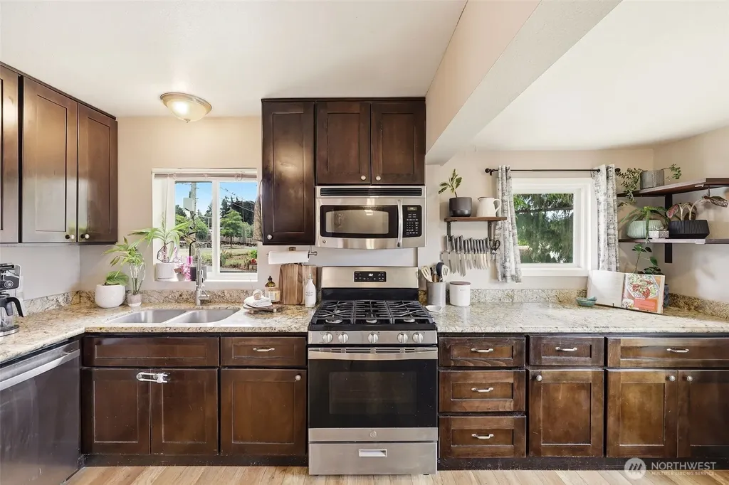 411 23rd Avenue Milton WA 98354