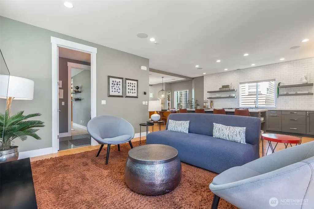 6916 Flora Avenue S Seattle WA 98108