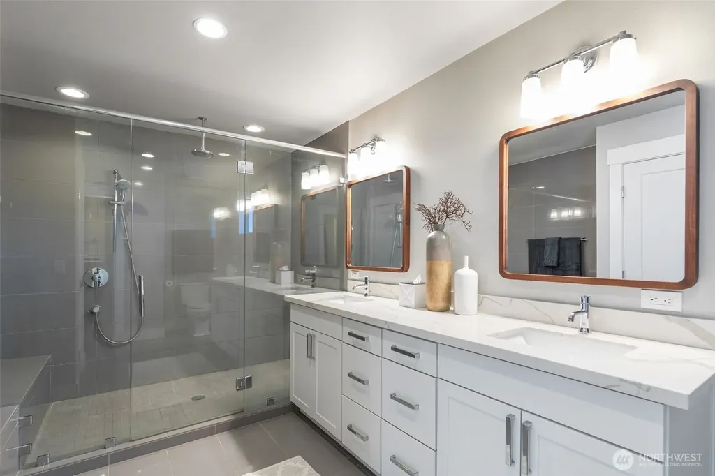 6916 Flora Avenue S Seattle WA 98108