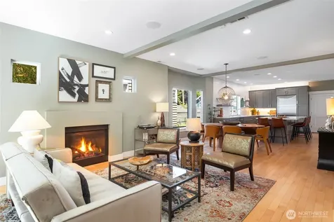6916 Flora Avenue S Seattle WA 98108