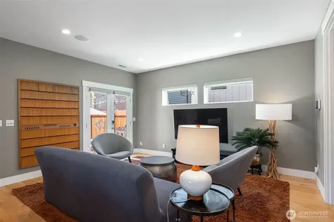 6916 Flora Avenue S Seattle WA 98108