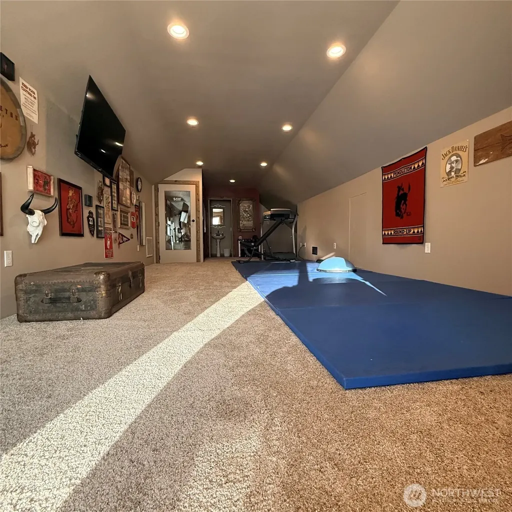 209 S B Street Prescott WA 99348