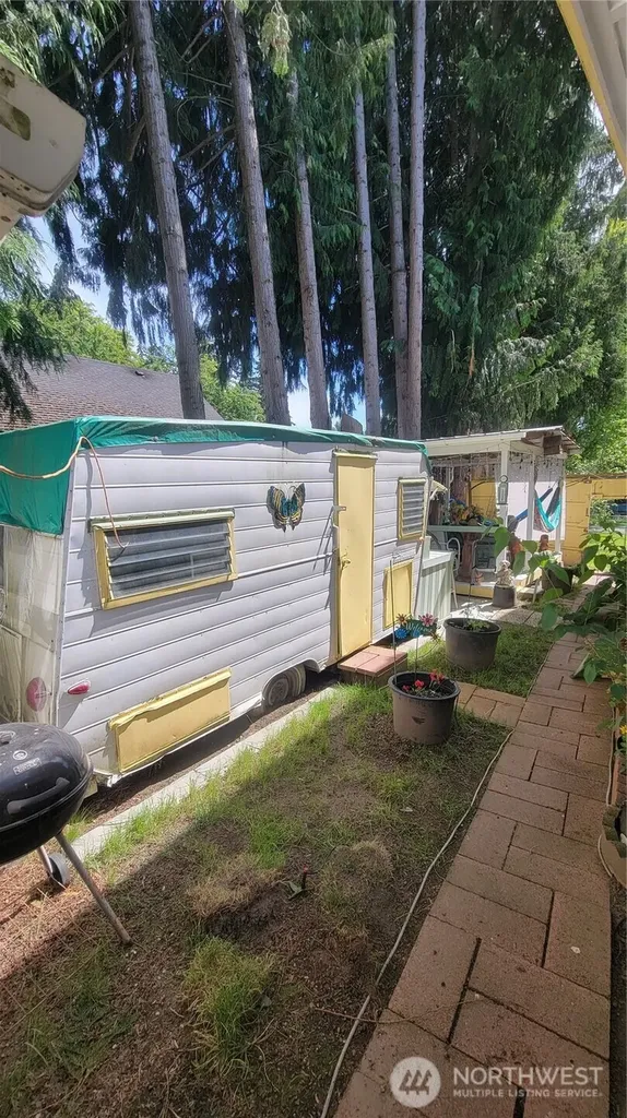 9411 356th Street S Mckenna WA 98558