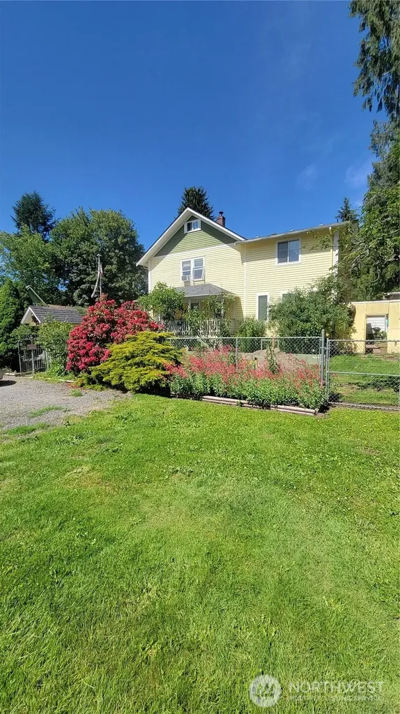 9411 356th Street S Mckenna WA 98558
