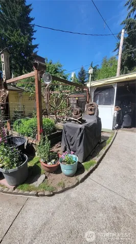 9411 356th Street S Mckenna WA 98558
