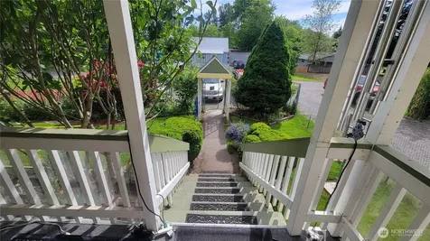 9411 356th Street S Mckenna WA 98558