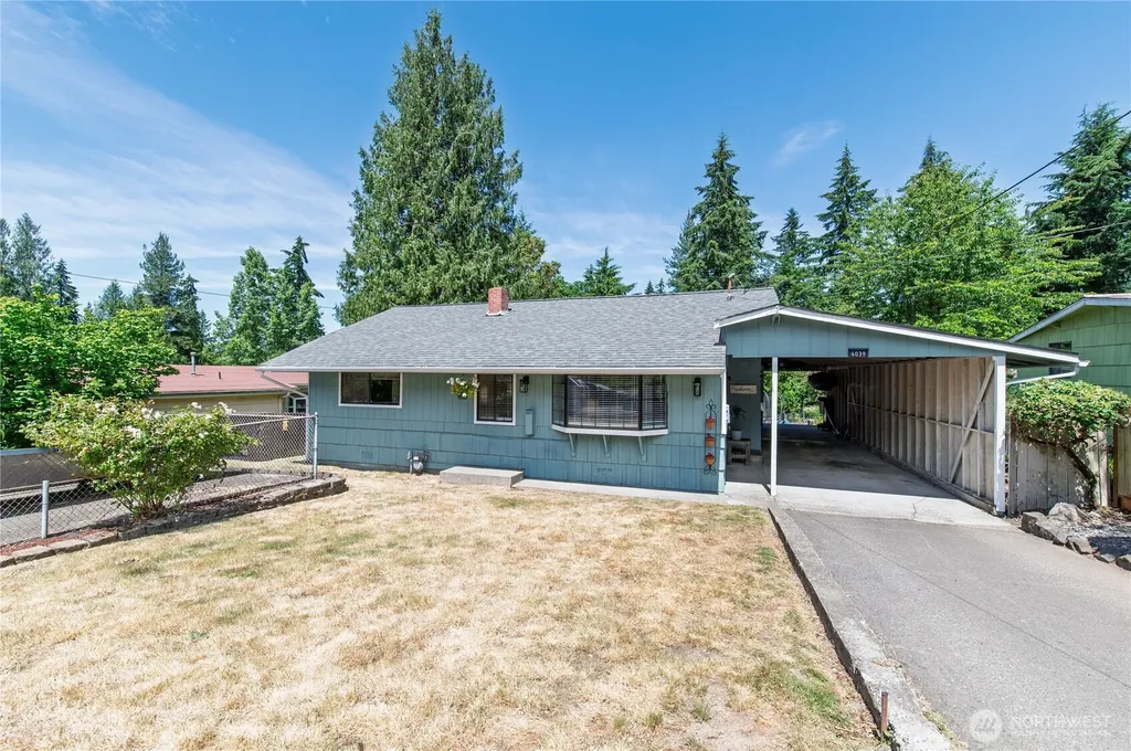 4039 SE Harriet Street Port Orchard WA 98366