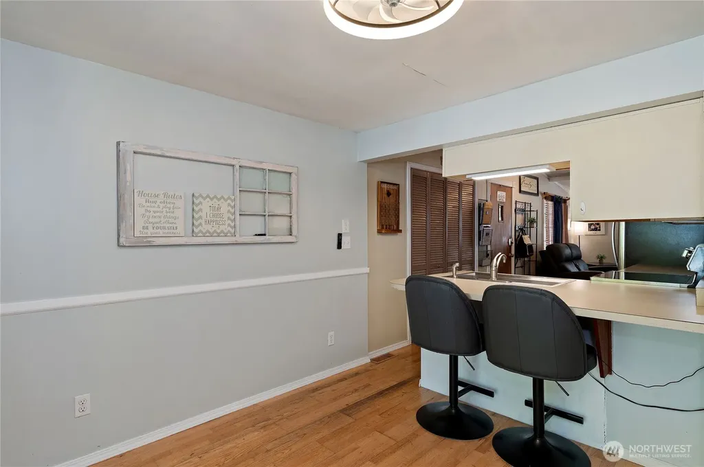 4039 SE Harriet Street Port Orchard WA 98366