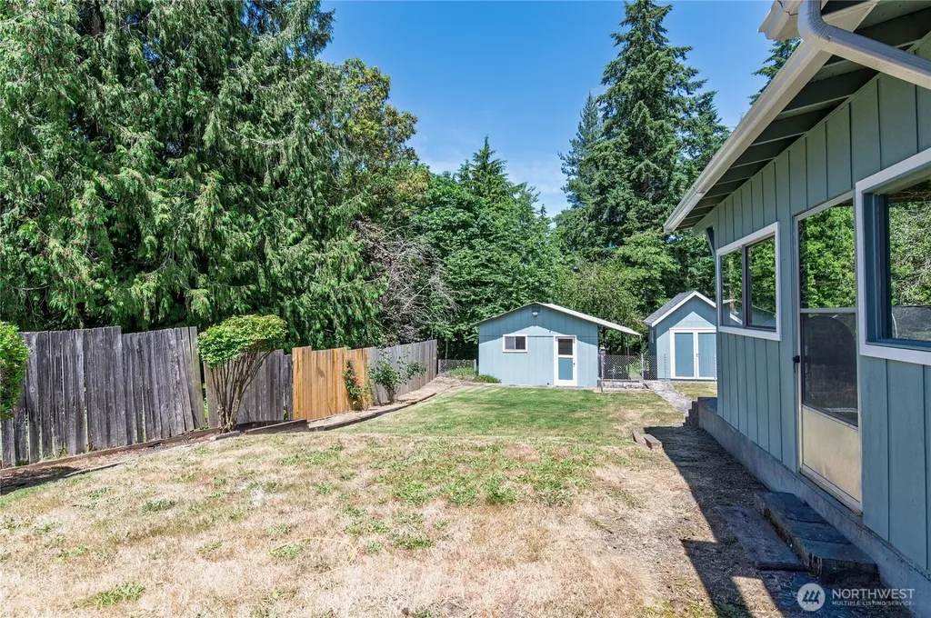 4039 SE Harriet Street Port Orchard WA 98366