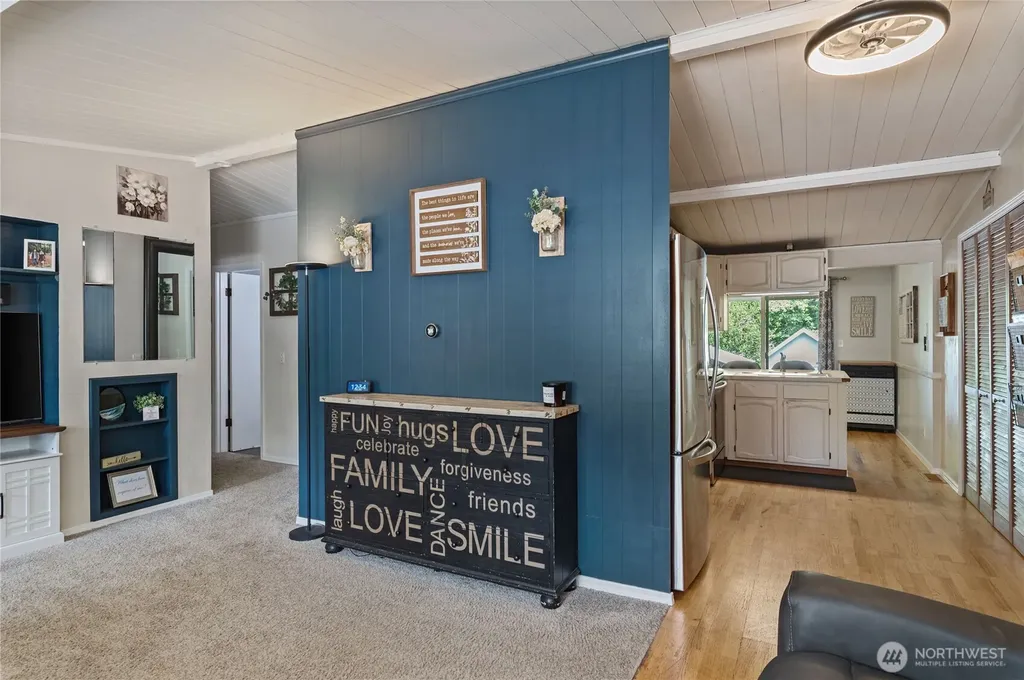 4039 SE Harriet Street Port Orchard WA 98366