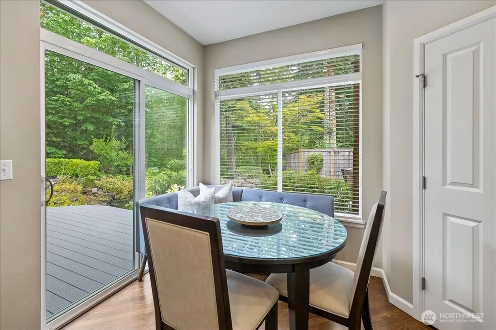469 243rd Place SE Sammamish WA 98074