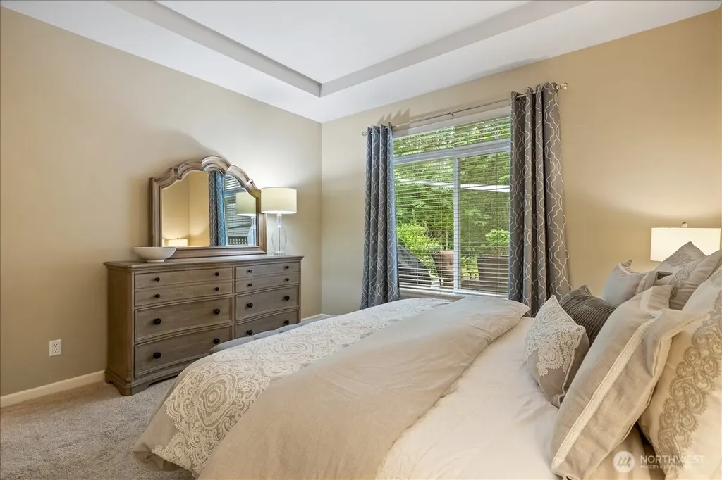 469 243rd Place SE Sammamish WA 98074