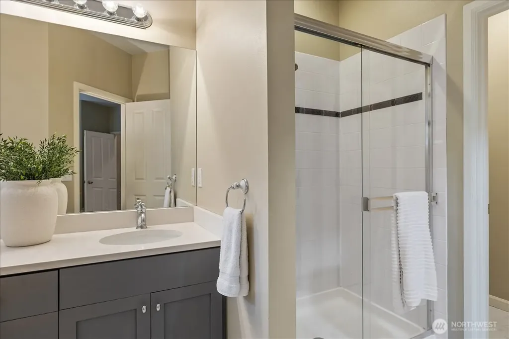 469 243rd Place SE Sammamish WA 98074