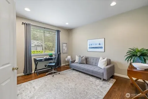 469 243rd Place SE Sammamish WA 98074