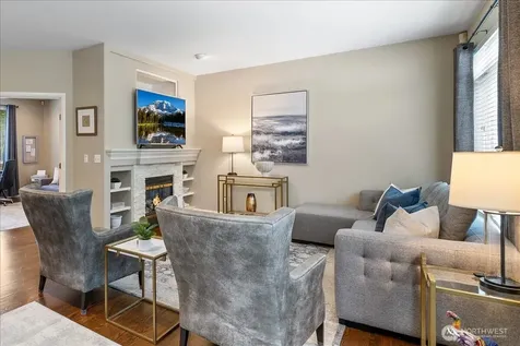 469 243rd Place SE Sammamish WA 98074