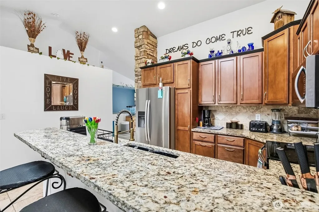 19311 Valley View Drive Arlington WA 98223
