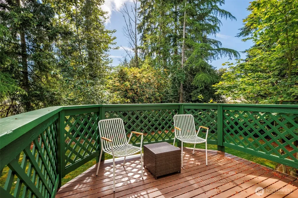 604 122nd Avenue NE Bellevue WA 98005