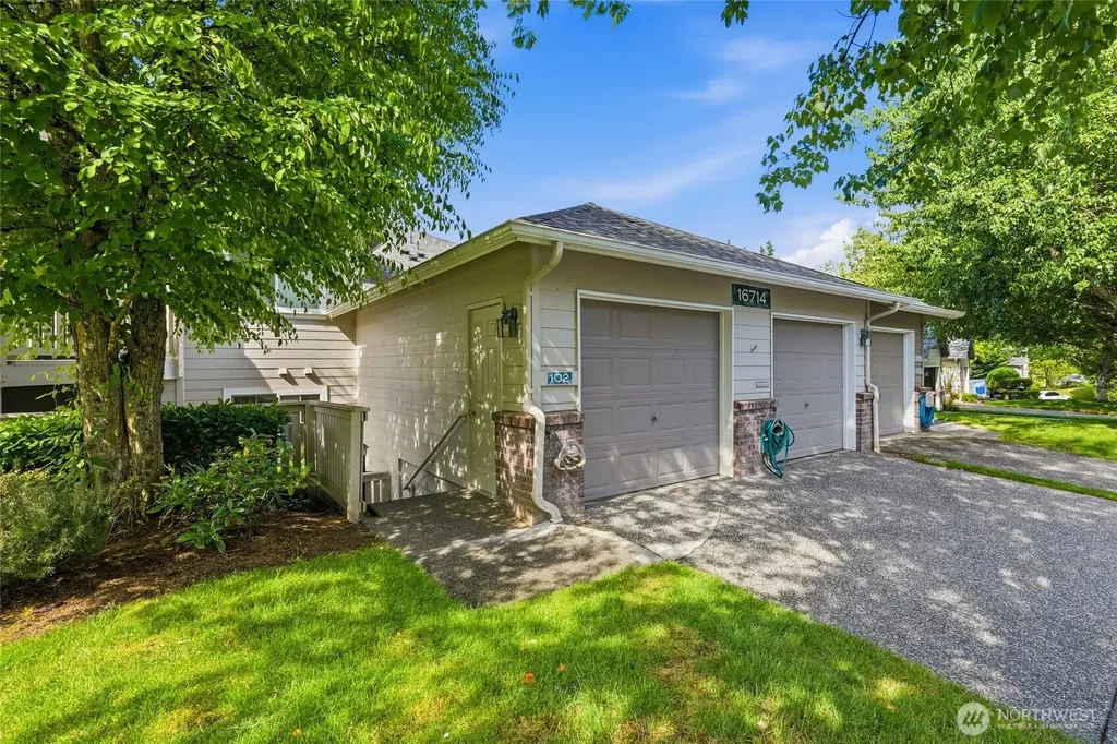 16714 Cobblestone Drive Lynnwood WA 98037