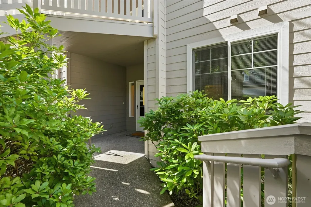16714 Cobblestone Drive Lynnwood WA 98037