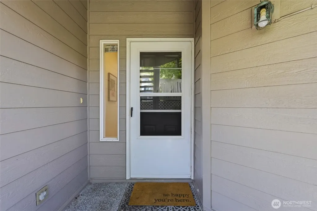 16714 Cobblestone Drive Lynnwood WA 98037