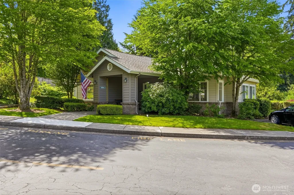 16714 Cobblestone Drive Lynnwood WA 98037