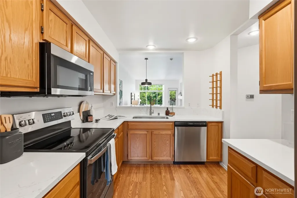 16714 Cobblestone Drive Lynnwood WA 98037