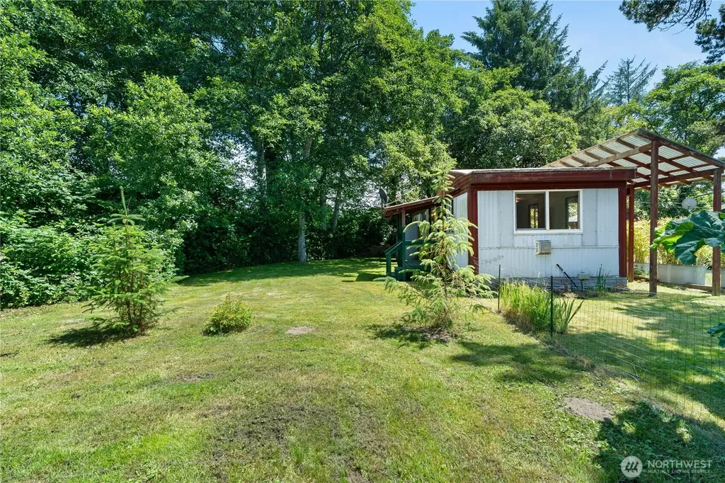 886 Cranberry Road Grayland WA 98547