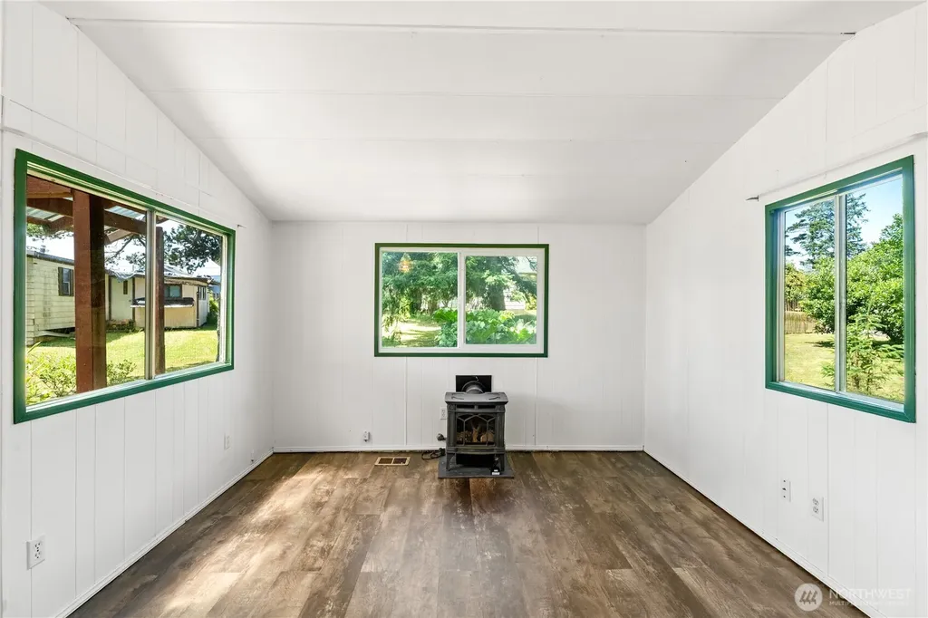 886 Cranberry Road Grayland WA 98547