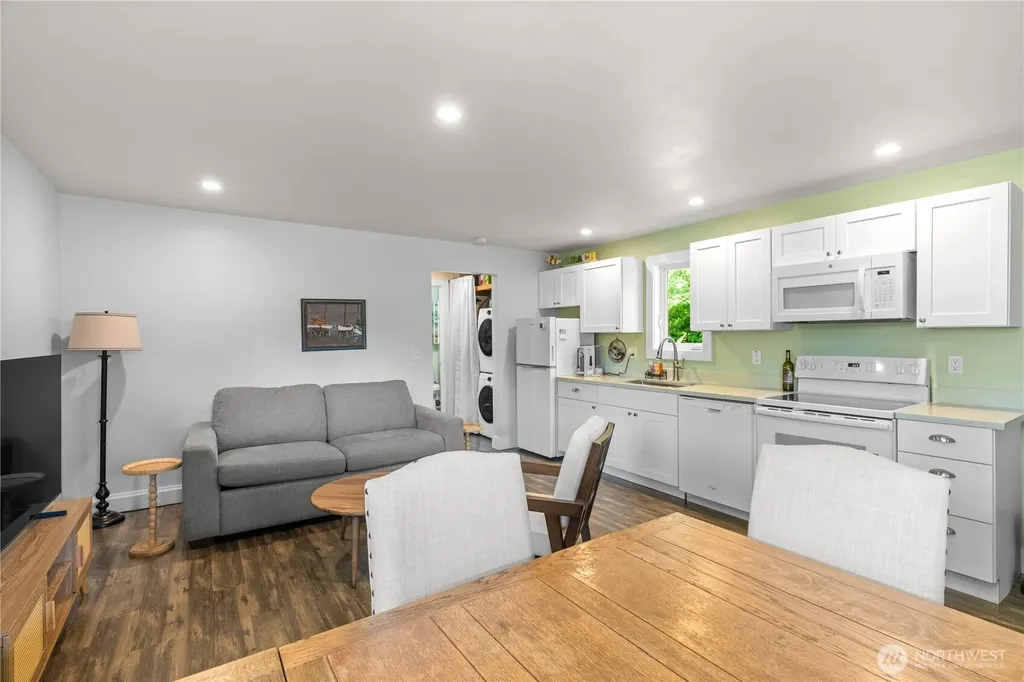 886 Cranberry Road Grayland WA 98547