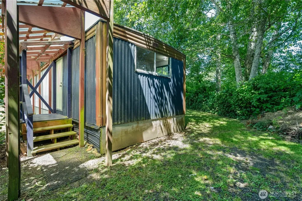 886 Cranberry Road Grayland WA 98547