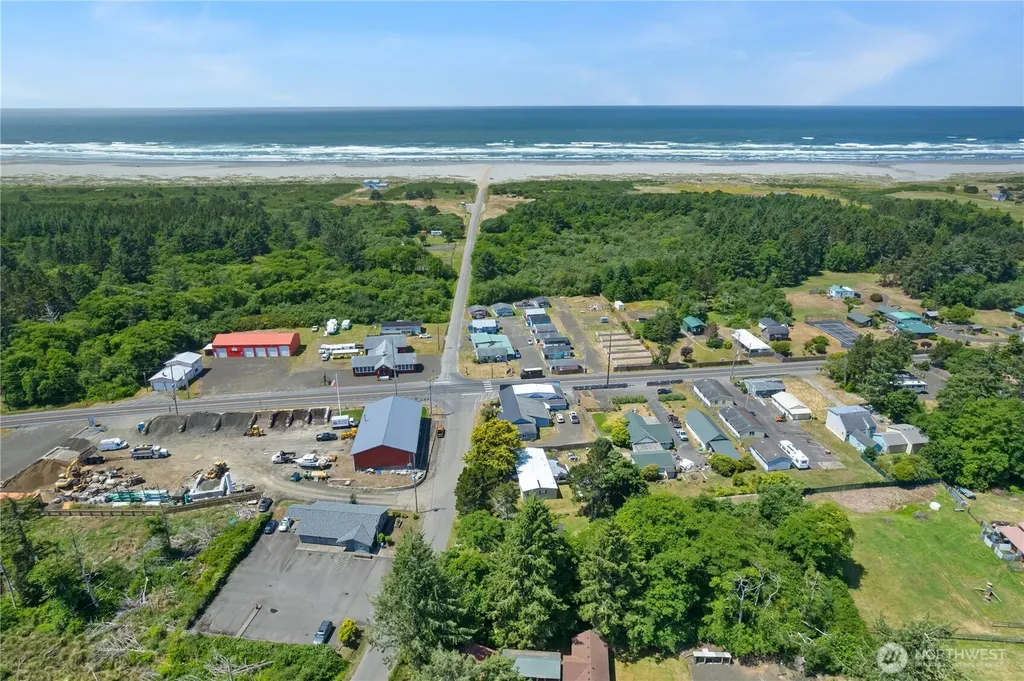 886 Cranberry Road Grayland WA 98547