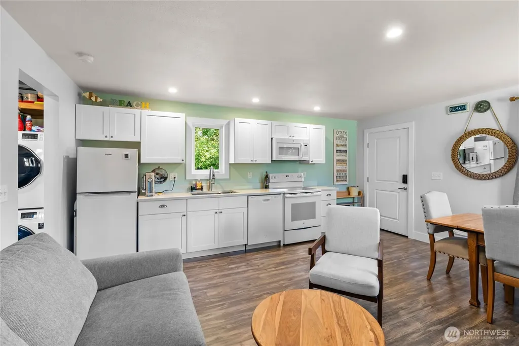 886 Cranberry Road Grayland WA 98547