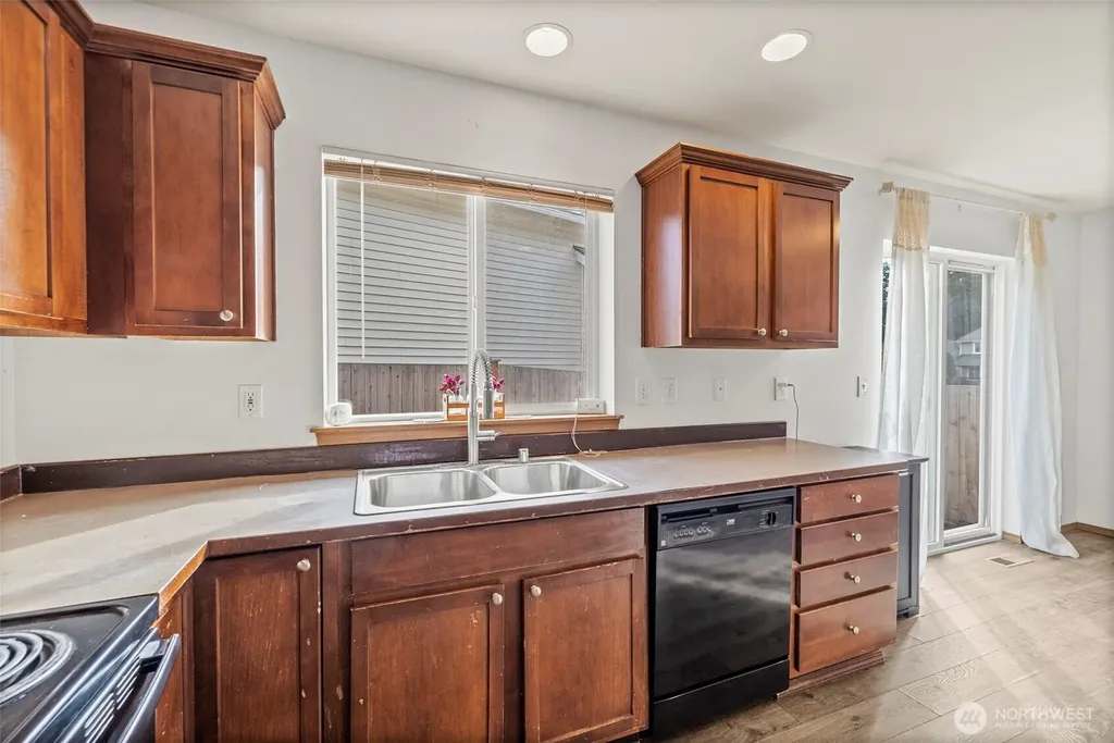 306 Poppy Road Bothell WA 98012