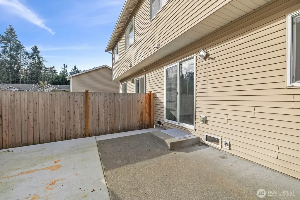 306 Poppy Road Bothell WA 98012
