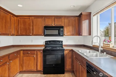 306 Poppy Road Bothell WA 98012