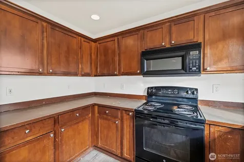 306 Poppy Road Bothell WA 98012