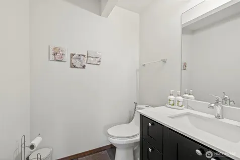 306 Poppy Road Bothell WA 98012