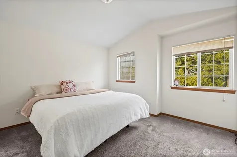 306 Poppy Road Bothell WA 98012