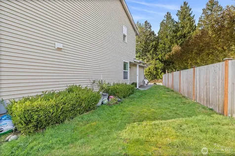 306 Poppy Road Bothell WA 98012
