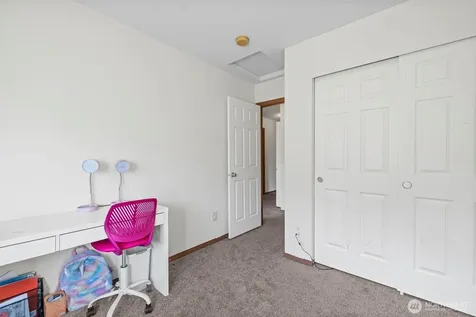 306 Poppy Road Bothell WA 98012