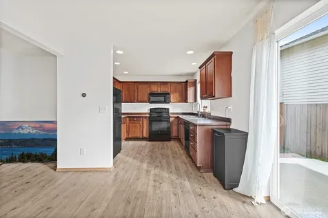 306 Poppy Road Bothell WA 98012