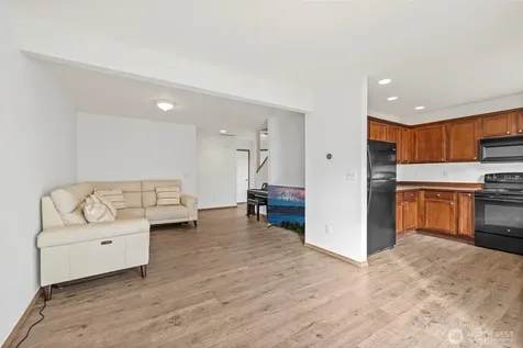 306 Poppy Road Bothell WA 98012