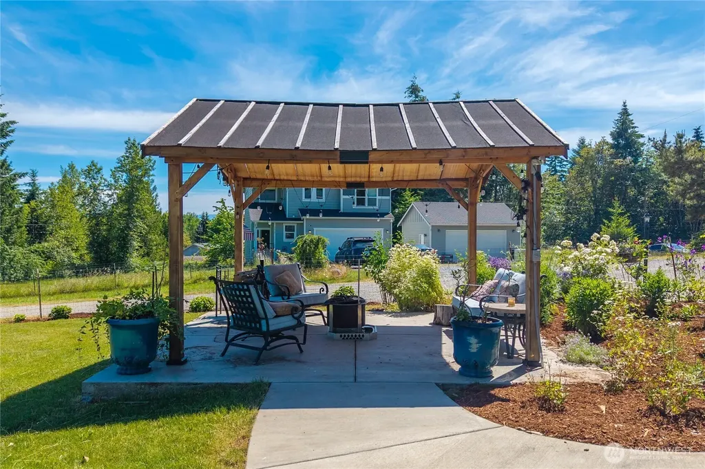 28719 76th Avenue E Graham WA 98338