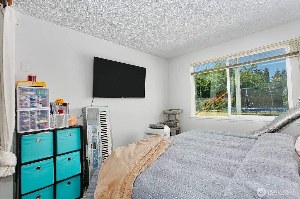 1759 S 43rd Street Tacoma WA 98418