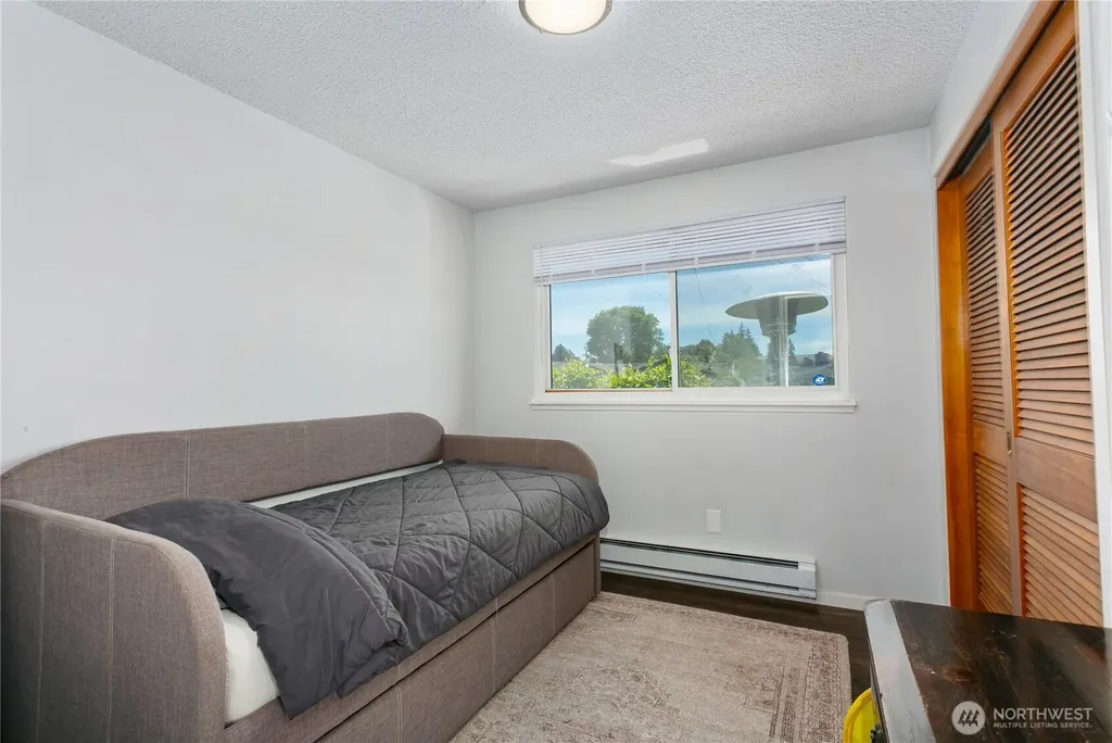 1759 S 43rd Street Tacoma WA 98418